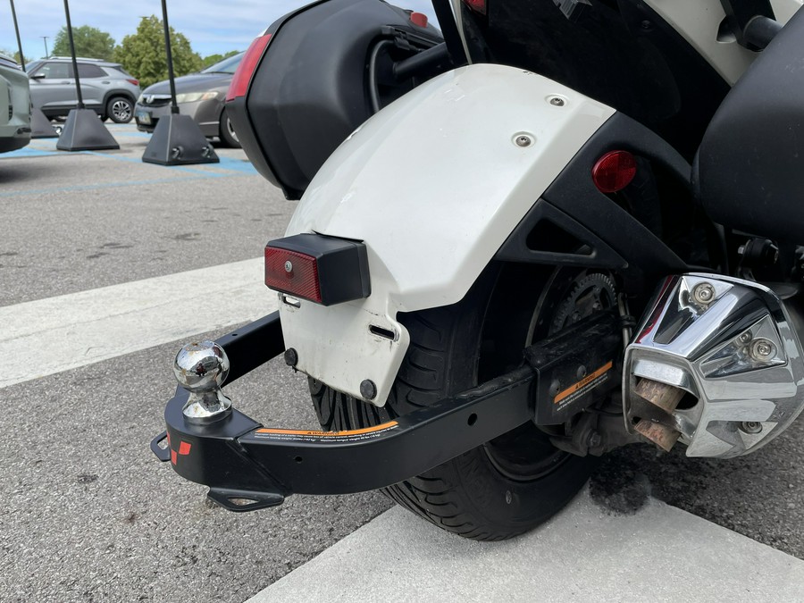 2015 Can-Am Spyder® ST Limited - SE5