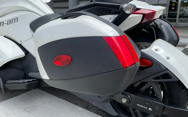 2015 Can-Am Spyder® ST Limited - SE5