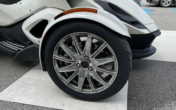 2015 Can-Am Spyder® ST Limited - SE5