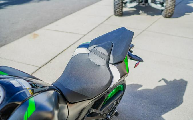 2026 Kawasaki Z1100 SE ABS