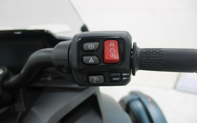 2026 Can-Am Spyder F3 Limited Dark