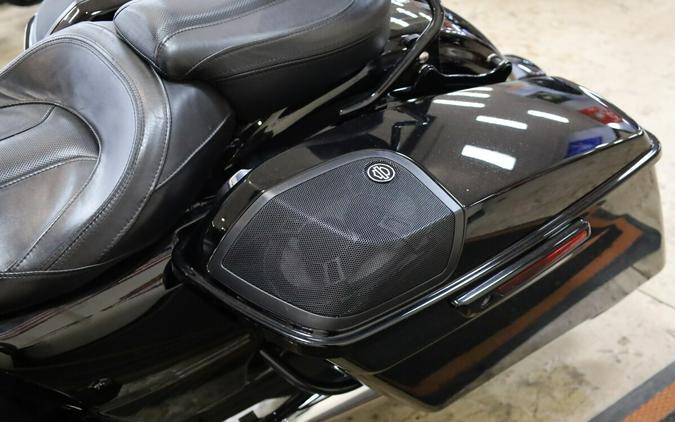 FLHXSE 2015 CVO™ Street Glide®