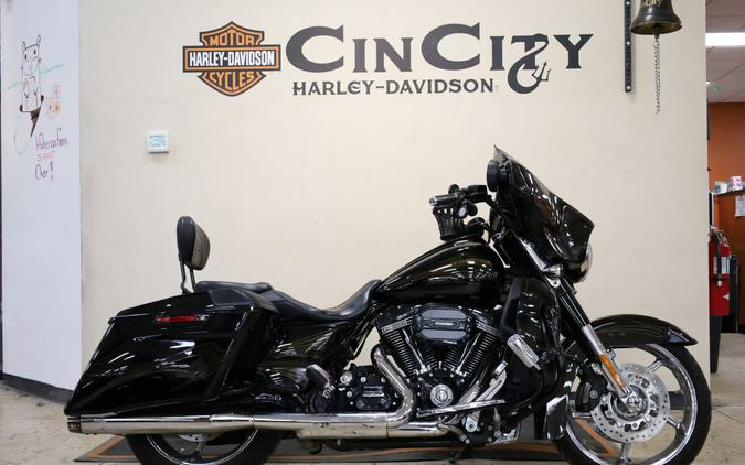 FLHXSE 2015 CVO™ Street Glide®