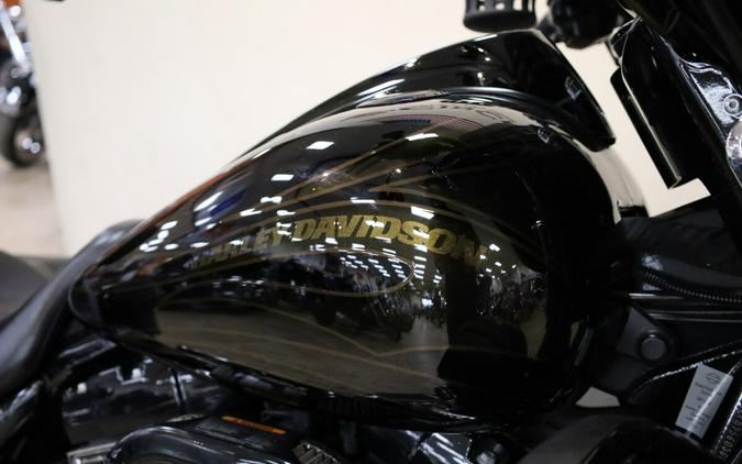 FLHXSE 2015 CVO™ Street Glide®