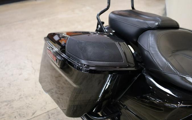 FLHXSE 2015 CVO™ Street Glide®