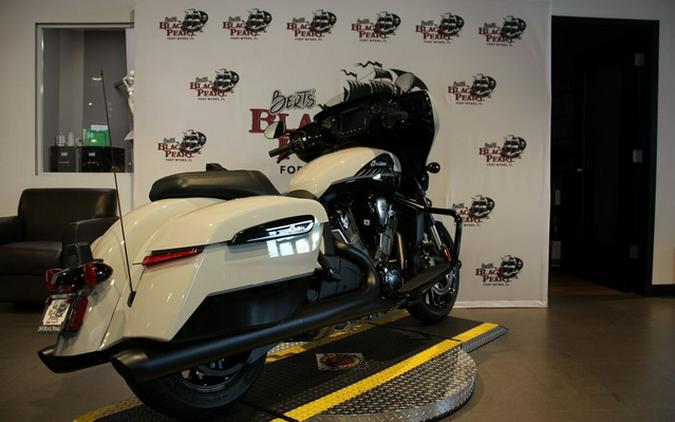 2026 Indian CHIEFTAIN PP 112 CHALK/BLK MTLC