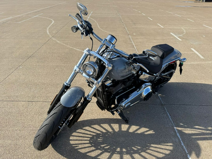 2025 Harley-Davidson® Breakout® Billiard Gray