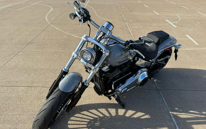 2025 Harley-Davidson® Breakout® Billiard Gray