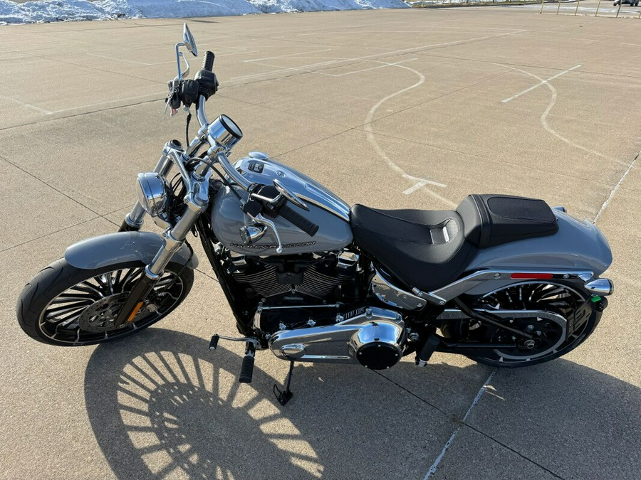 2025 Harley-Davidson® Breakout® Billiard Gray