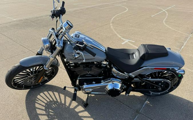 2025 Harley-Davidson® Breakout® Billiard Gray