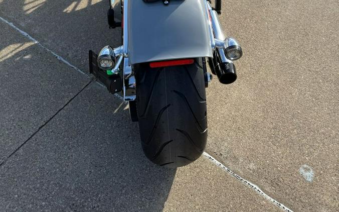 2025 Harley-Davidson® Breakout® Billiard Gray