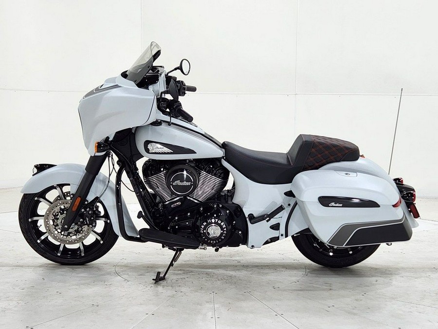 2024 Indian Motorcycle® Chieftain® Dark Horse® Ghost White Metallic Smoke