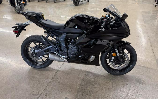 2025 Yamaha YZF R7