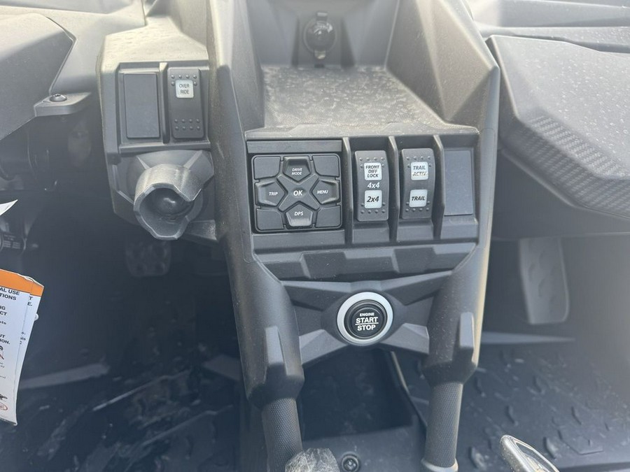 2026 Can-Am® Maverick X3 MAX RS Turbo Scandi Blue & Orange Crush