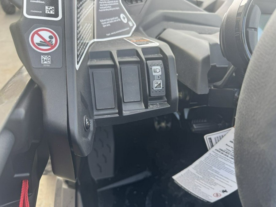 2026 Can-Am® Maverick X3 MAX RS Turbo Scandi Blue & Orange Crush