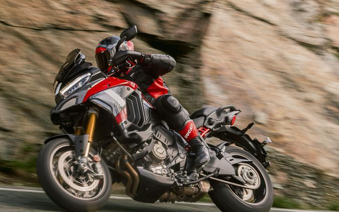 2025 Ducati Multistrada V4 Pikes Peak