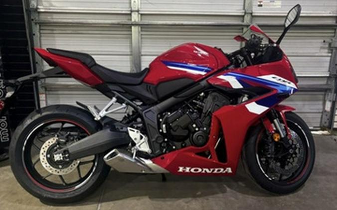 2026 Honda CBR650R E-Clutch