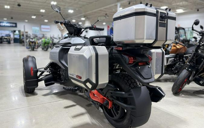 2025 Can-Am Canyon? XT