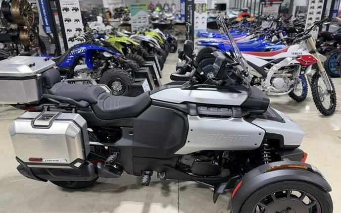 2025 Can-Am Canyon? XT