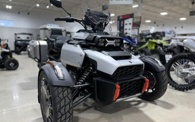 2025 Can-Am Canyon? XT
