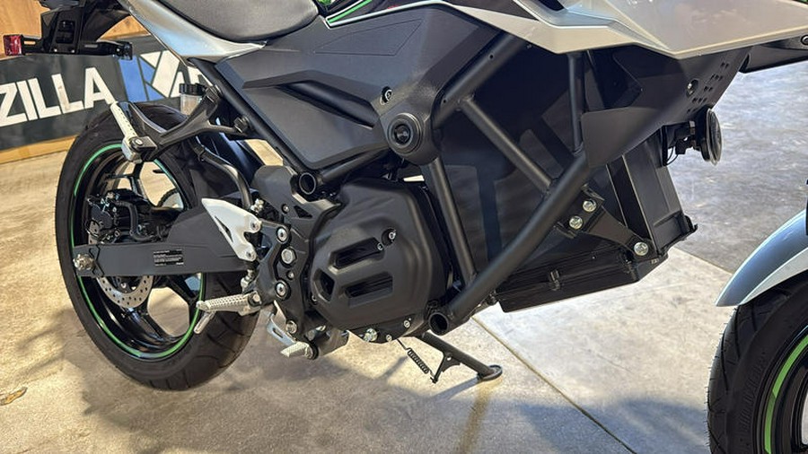 2024 Kawasaki Z e-1 ABS
