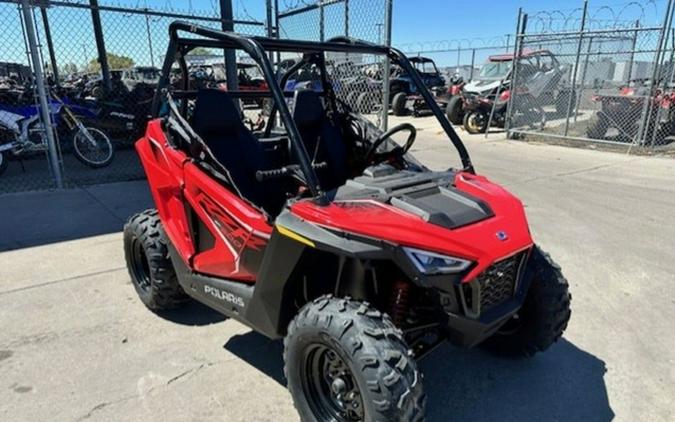 2025 Polaris RZR 200 EFI