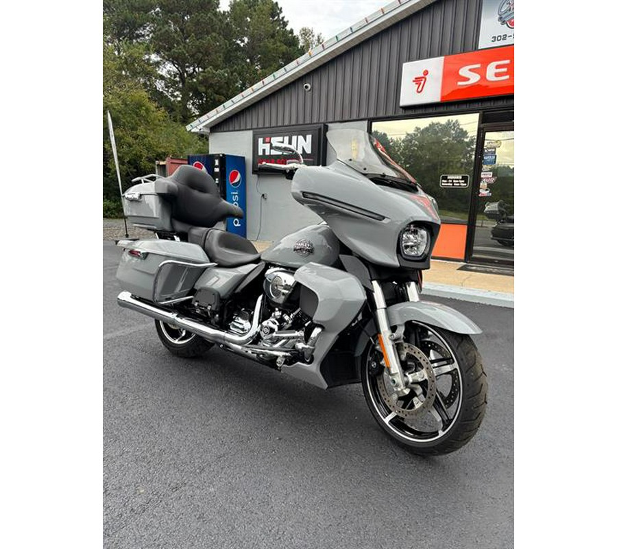 2025 Harley-Davidson Street Glide® Ultra