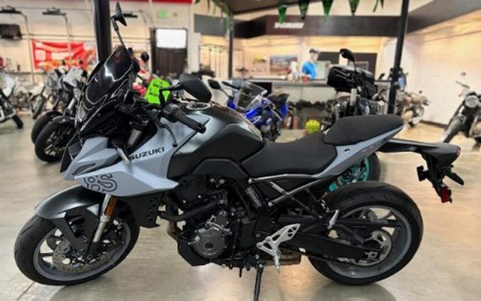 2024 Suzuki GSX-8S