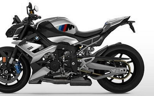25K3 2026 M 1000 R