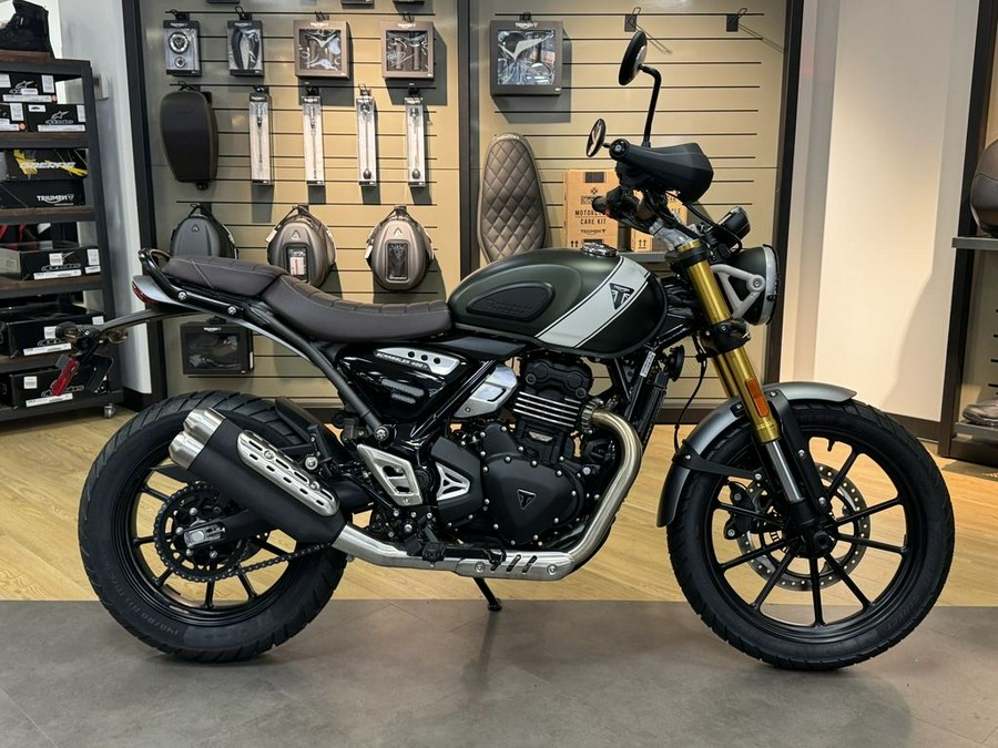 2024 Triumph Scrambler 400 X Matte Khaki Green / Fusion White