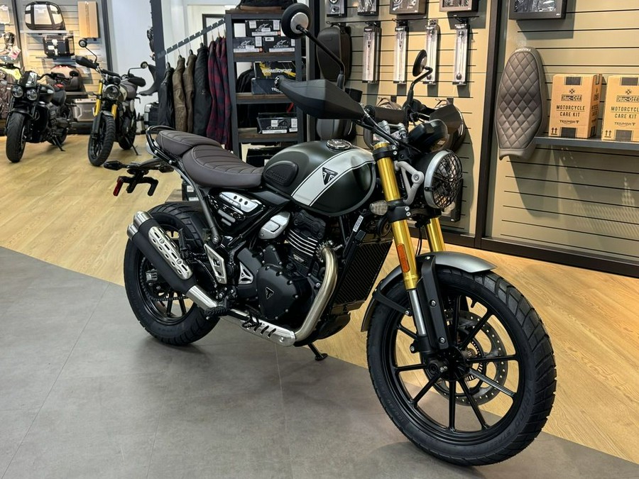 2024 Triumph Scrambler 400 X Matte Khaki Green / Fusion White