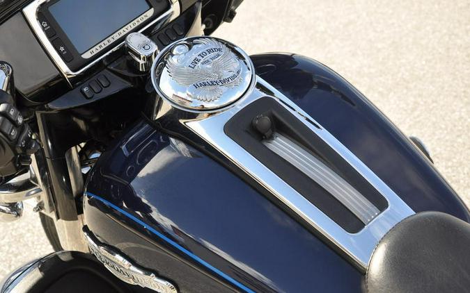 2014 Harley-Davidson® FLHTK SHRINE