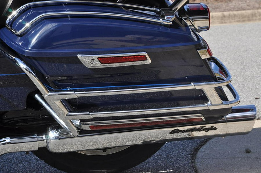 2014 Harley-Davidson® FLHTK SHRINE