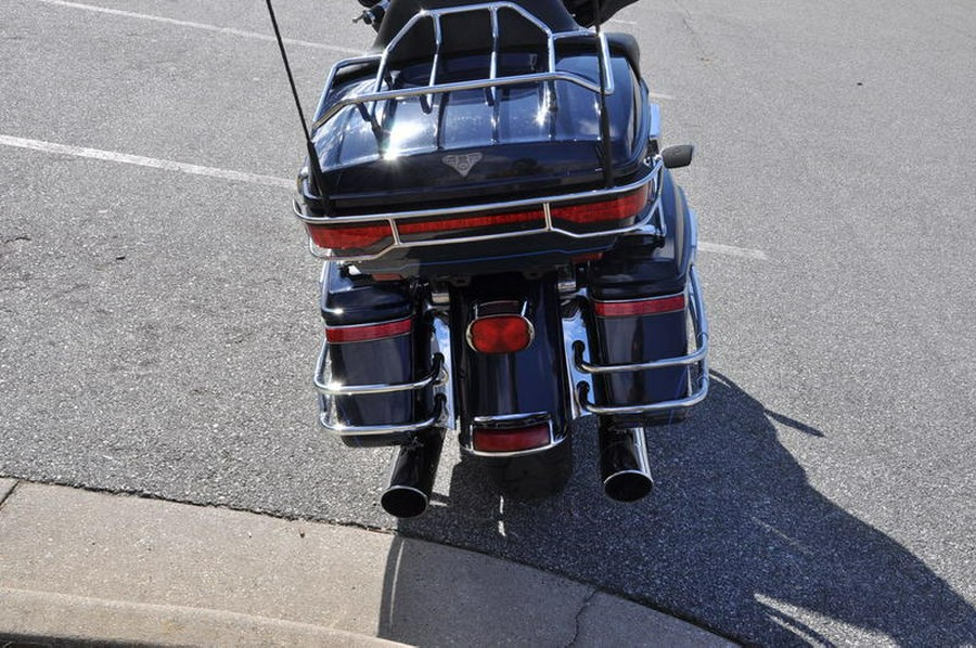 2014 Harley-Davidson® FLHTK SHRINE