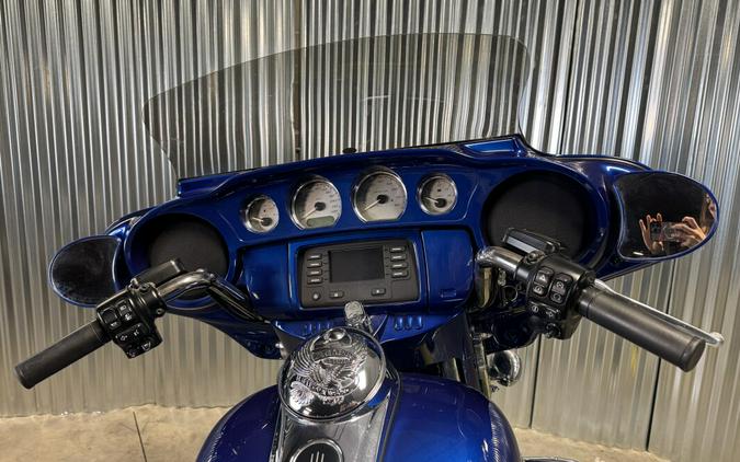 2017 Harley-Davidson Street Glide Superior Blue