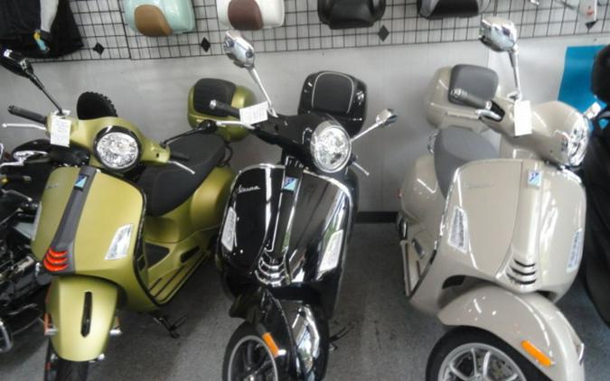 2023 Vespa GTS Super 300 Sport