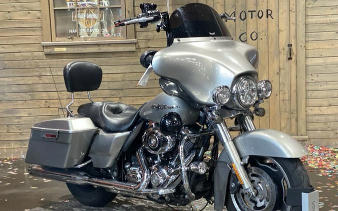 2009 Harley-Davidson Touring FLHX - Street Glide