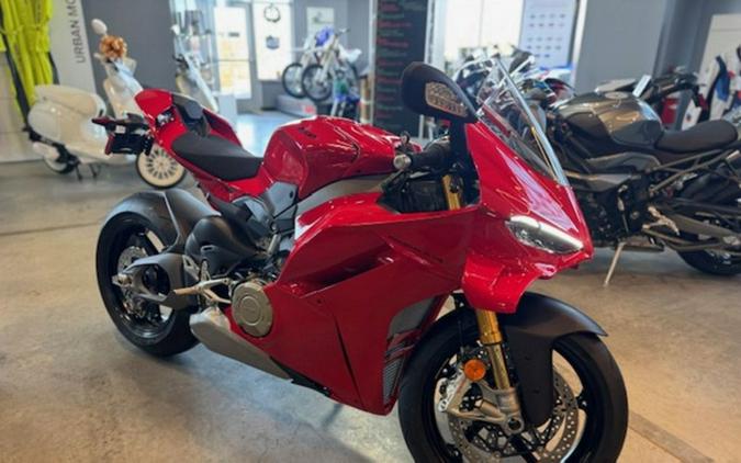 2025 Ducati Panigale V4 S
