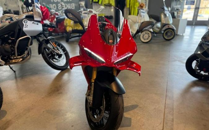 2025 Ducati Panigale V4 S
