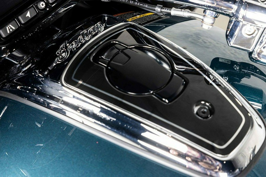 2026 Indian Pursuit Limited 112 w/PowerBand Audio Cascade Gre