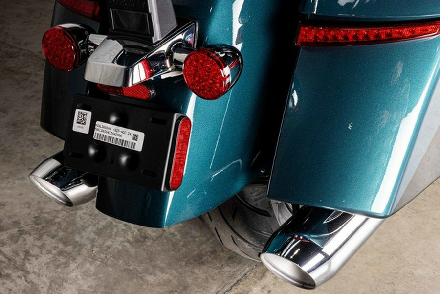 2026 Indian Pursuit Limited 112 w/PowerBand Audio Cascade Gre