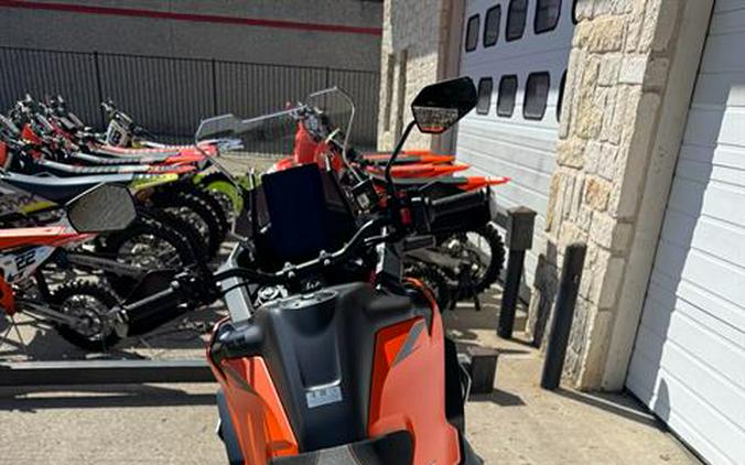 2027 KTM 1390 Super Adventure S EVO