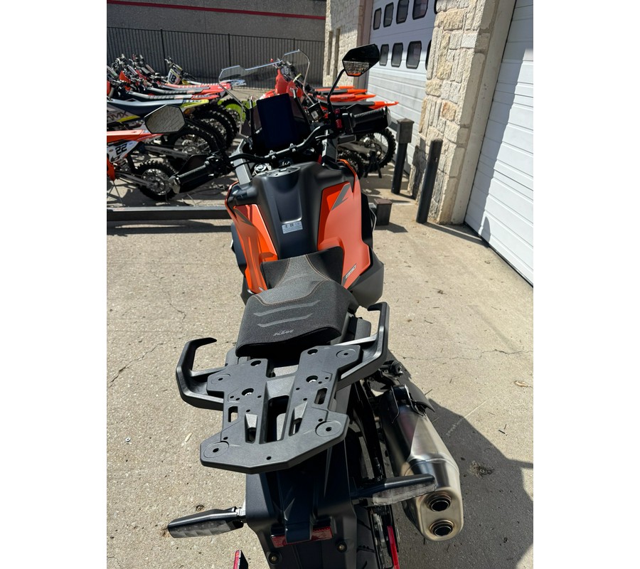 2027 KTM 1390 Super Adventure S EVO