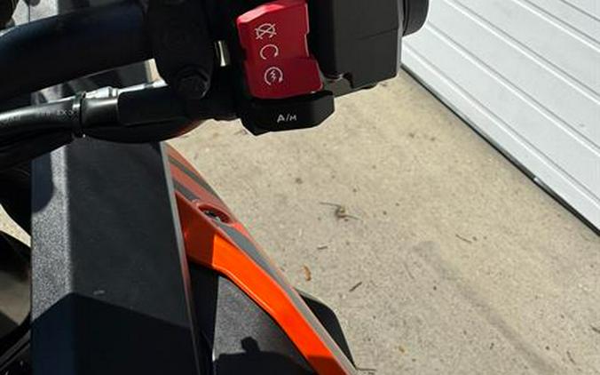 2027 KTM 1390 Super Adventure S EVO