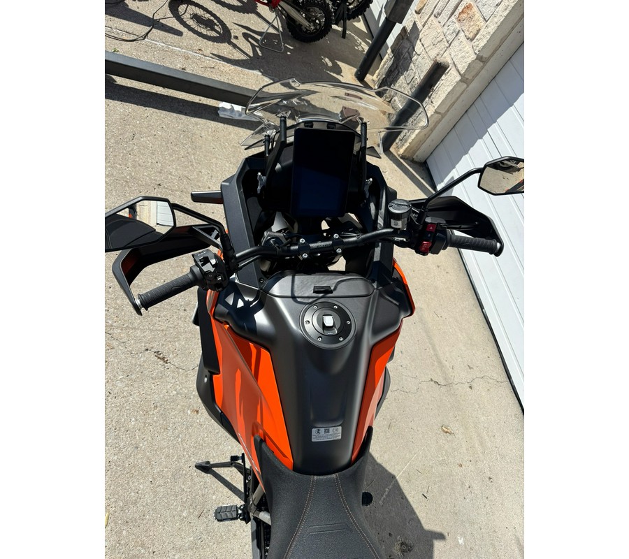 2027 KTM 1390 Super Adventure S EVO