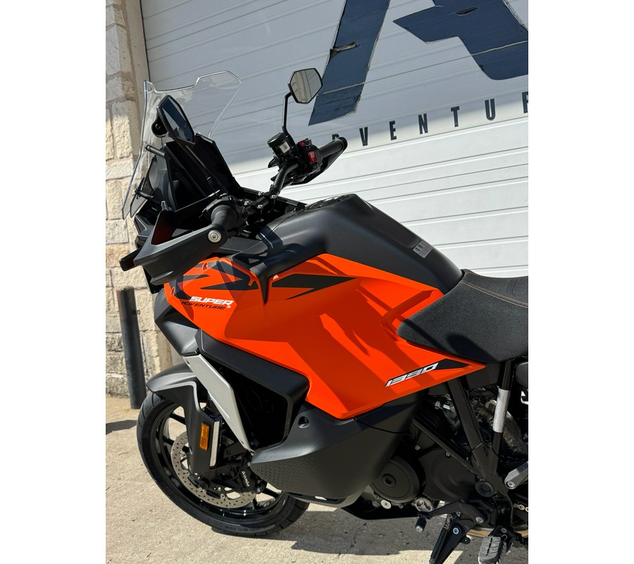 2027 KTM 1390 Super Adventure S EVO