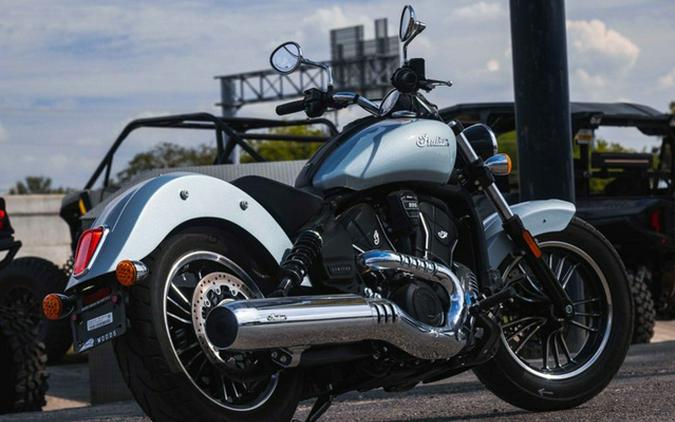 2025 Indian Scout Sixty Classic Limited Frost Silver