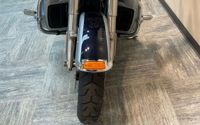 2019 Harley-Davidson Ultra Limited Midnight Blue/Barracuda Silver FLHTK