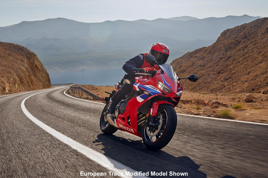 2026 Honda CBR650R E-Clutch