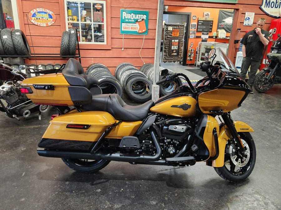 2023 Harley-Davidson Road Glide Limited Prospect Gold / Vivid Black – Black